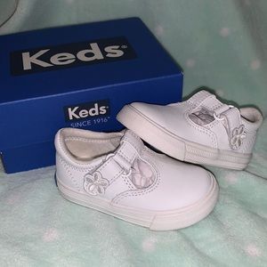 Keds • NWT • size 4 toddler • Velcro closure • White leather